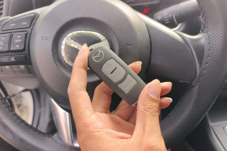 Used Mazda 3 Axela 2014 Sedan 1.5L Manual Comfort Model Vehicle Key