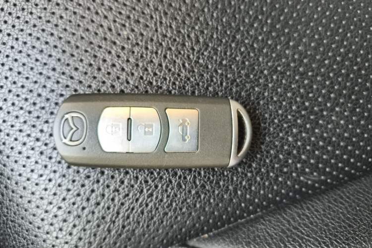 Used Mazda 3 Axela 2014 Sedan 1.5L Automatic Luxury Model Vehicle Key