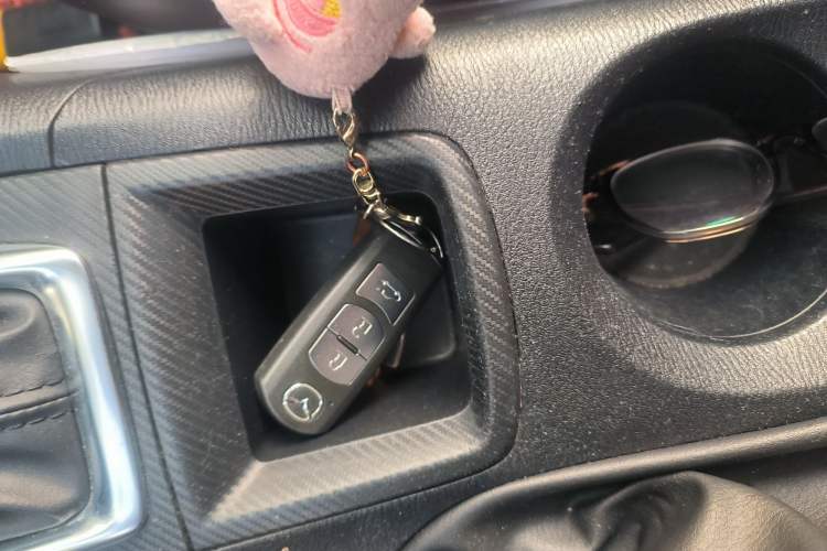 Used Mazda 3 Axela 2014 Sedan 1.5L Automatic Comfort Model Vehicle Key