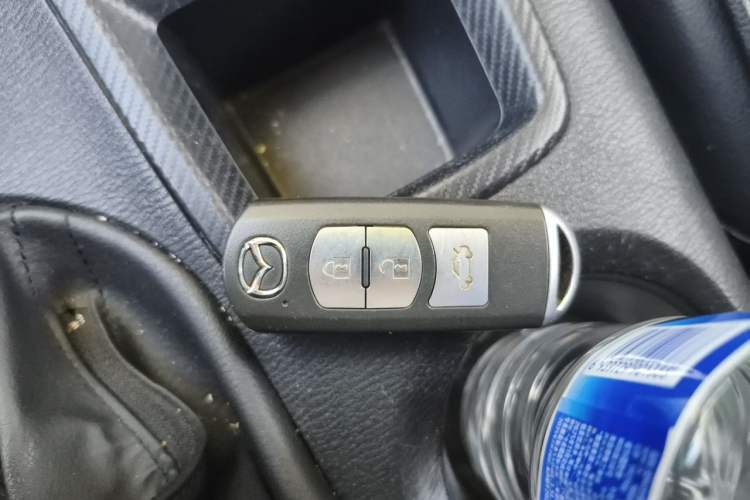 Used Mazda 3 Axela 2014 Sedan 1.5L Automatic Comfort Model Vehicle Key