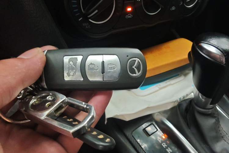 Used Mazda 3 Axela 2014 Sedan 1.5L Automatic Comfort Model Vehicle Key