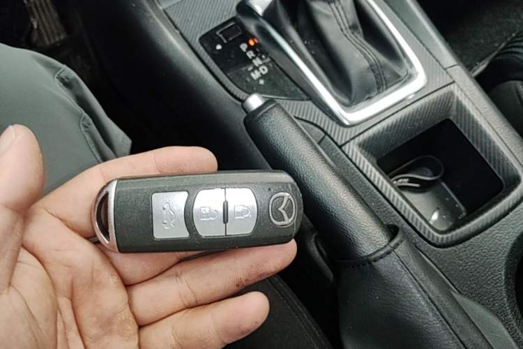 Used Mazda 3 Axela 2014 Sedan 1.5L Automatic Comfort Model Vehicle Key