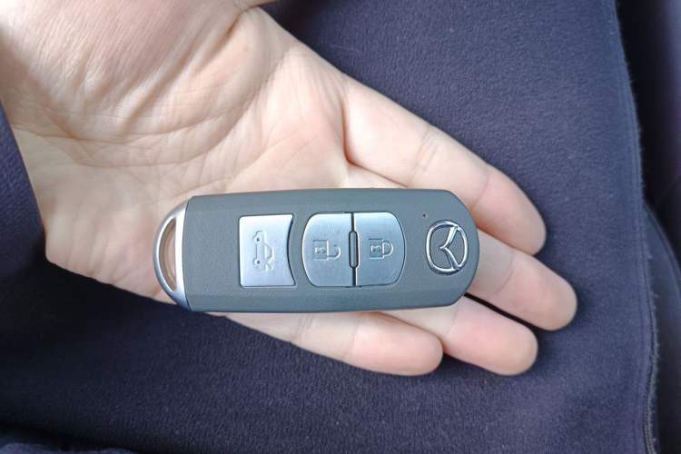 Used Mazda 3 Axela 2014 Sedan 1.5L Automatic Comfort Model Vehicle Key