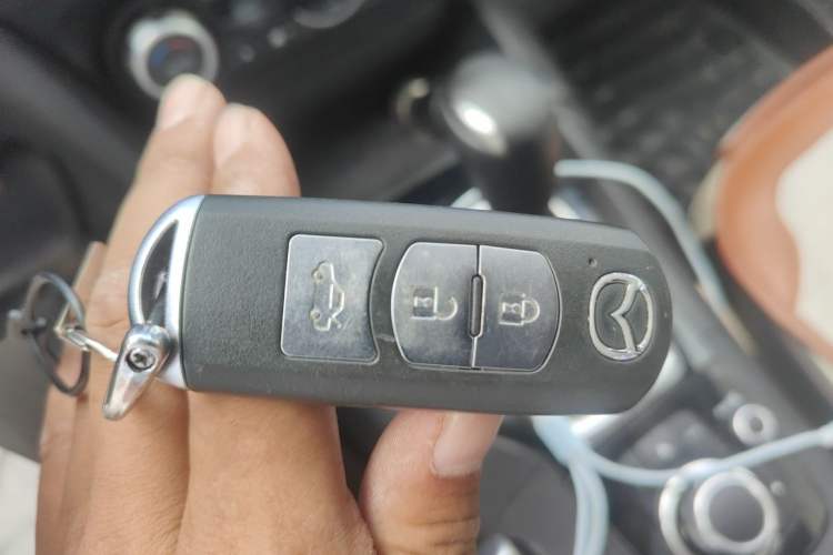 Used Mazda 3 Axela 2014 Sedan 2.0L Automatic Sport Model Vehicle Key