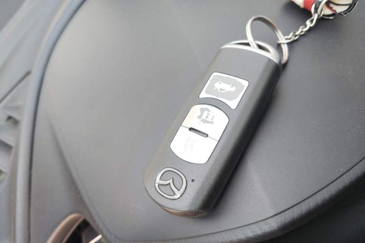Used Mazda 3 Axela 2014 Sedan 1.5L Automatic Comfort Model Vehicle Key
