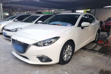 Used Mazda 3 Axela 2014 Sedan 1.5L Automatic Luxury Model