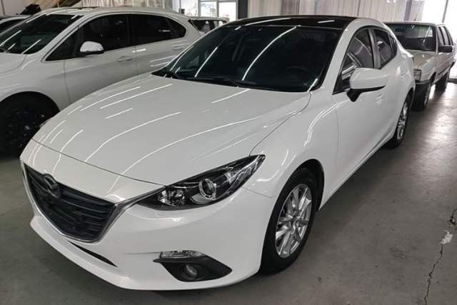 Used Mazda 3 Axela 2014 Sedan 1.5L Automatic Luxury Model