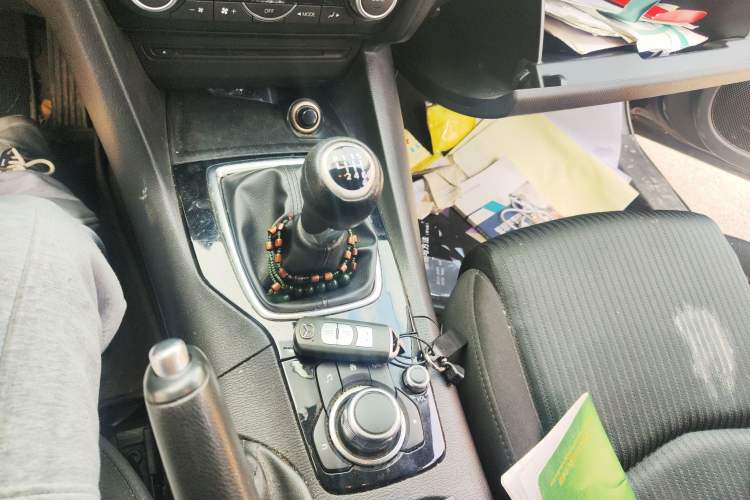 Used Mazda 3 Axela 2016 Sedan 1.5L Manual Luxury Model Gear Lever