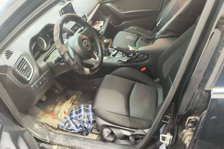 Used Mazda 3 Axela 2016 Sedan 1.5L Manual Luxury Model Left Front Seat