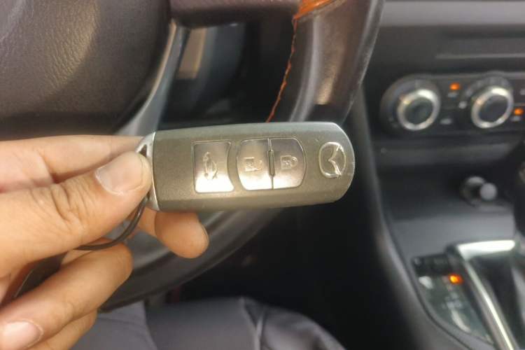 Used Mazda 3 Axela 2016 Sedan 1.5L Automatic Comfort Model Vehicle Key