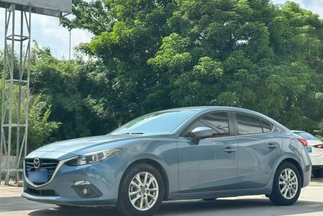 Used Mazda 3 Axela 2016 Sedan 1.5L Automatic Comfort Model