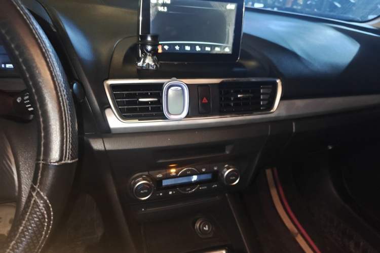 Used Mazda 3 Axela 2016 Sedan 1.5L Manual Luxury Model Audio And AC Panel