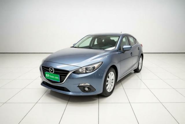 Używany Mazda 3 Axela 2016 Sedan 1.5L Automatic Luxury Model