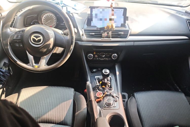 Used Mazda 3 Axela 2016 Sedan 1.5L Manual Luxury Model Center Console