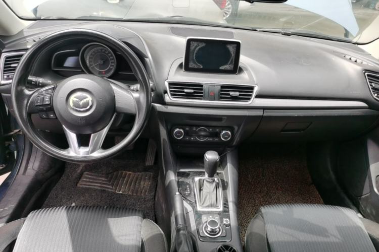 Used Mazda 3 Axela 2016 Sedan 1.5L Automatic Luxury Model Center Console