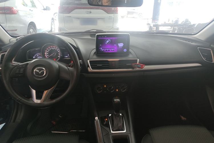 Used Mazda 3 Axela 2016 Sedan 1.5L Automatic Comfort Model Center Console