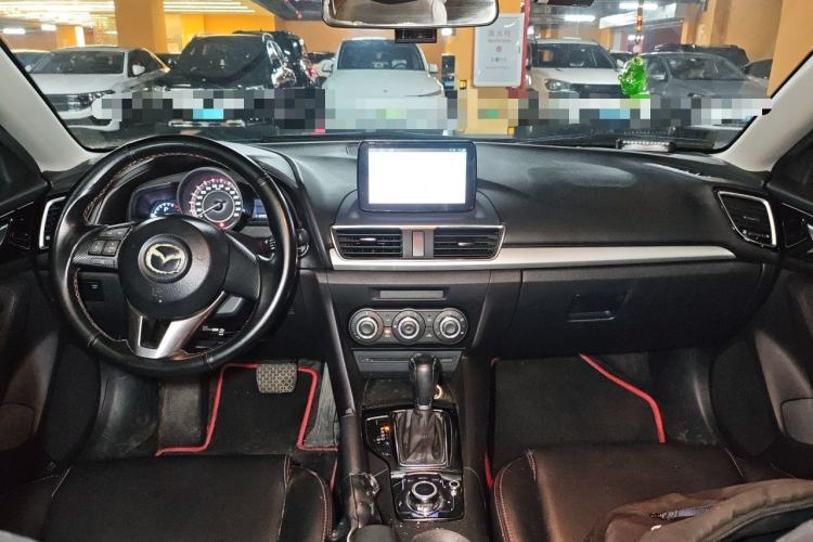 Used Mazda 3 Axela 2016 Sedan 1.5L Automatic Comfort Model Center Console