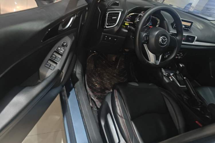 Used Mazda 3 Axela 2016 Sedan 1.5L Automatic Comfort Model Driver Seat
