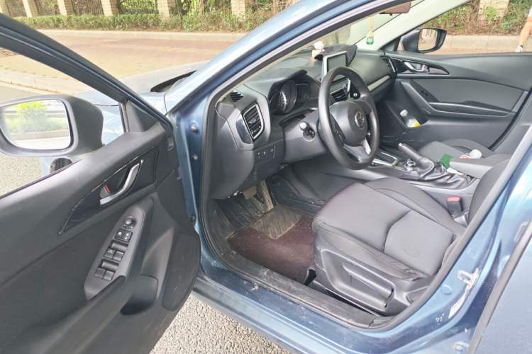 Used Mazda 3 Axela 2016 Sedan 1.5L Automatic Comfort Model Driver Seat