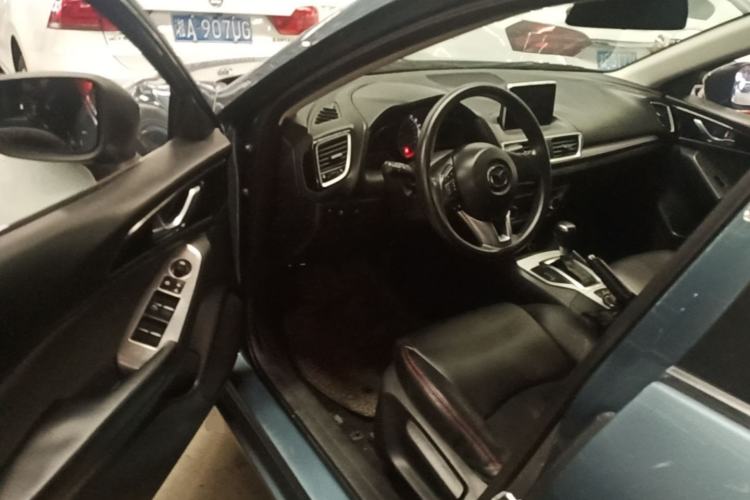 Used Mazda 3 Axela 2016 Sedan 1.5L Automatic Luxury Model Driver Seat