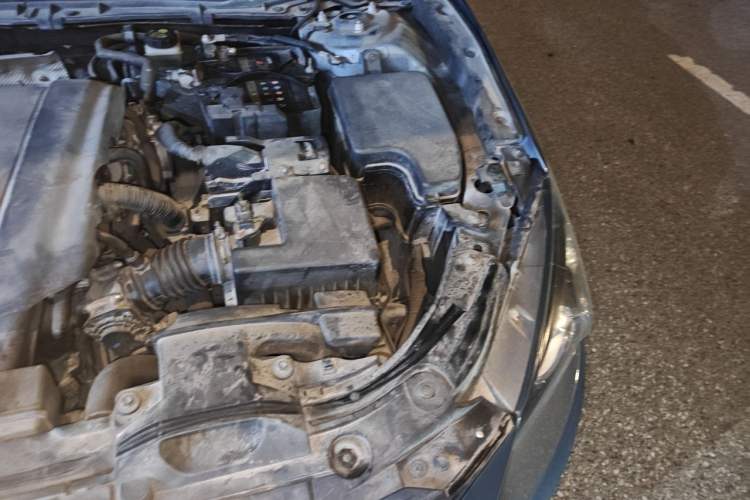 Used Mazda 3 Axela 2016 Sedan 1.5L Manual Luxury Model Engine Bay Left