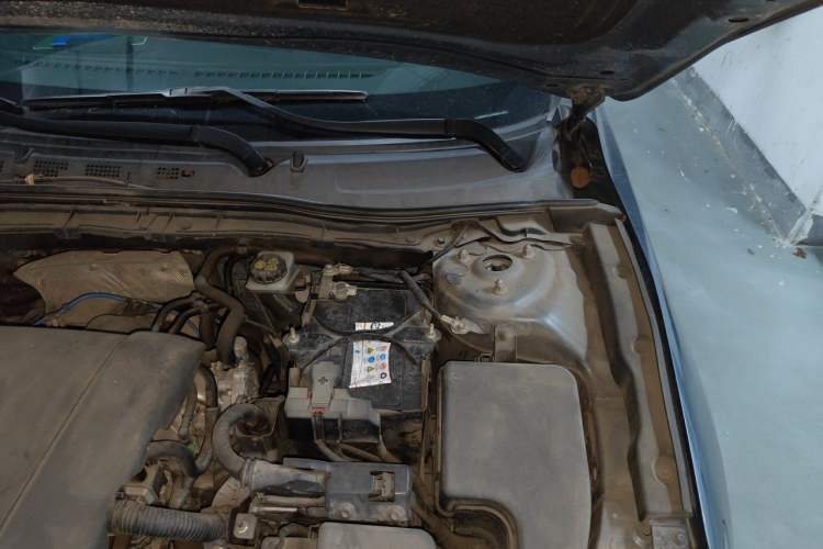 Used Mazda 3 Axela 2016 Sedan 1.5L Automatic Luxury Model Engine Bay Left