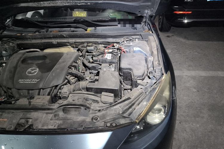 Used Mazda 3 Axela 2016 Sedan 1.5L Automatic Luxury Model Engine Bay Left