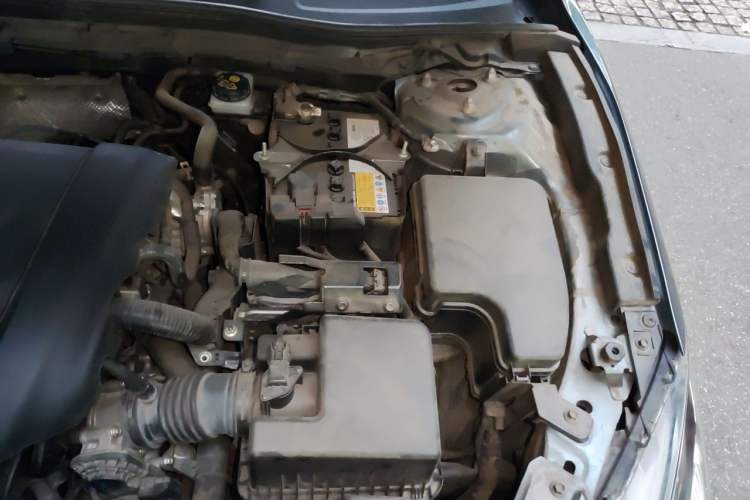 Used Mazda 3 Axela 2016 Sedan 1.5L Automatic Comfort Model Engine Bay Left