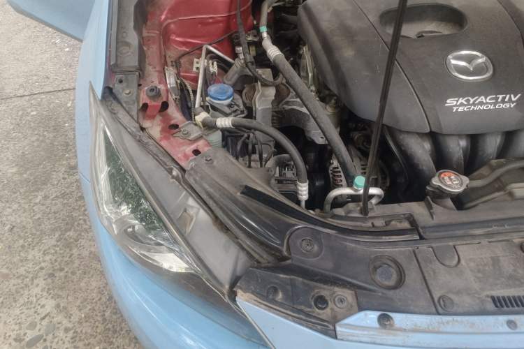 Used Mazda 3 Axela 2016 Sedan 1.5L Manual Luxury Model Engine Bay Right