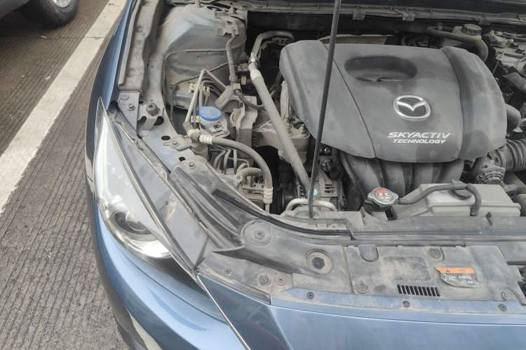Used Mazda 3 Axela 2016 Sedan 1.5L Automatic Luxury Model Engine Bay Right