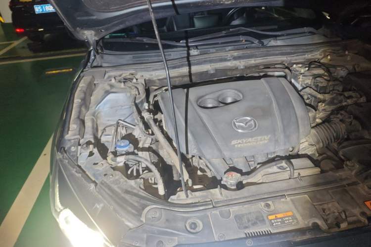 Used Mazda 3 Axela 2016 Hatchback 2.0L Automatic Flagship Model Engine Bay Right