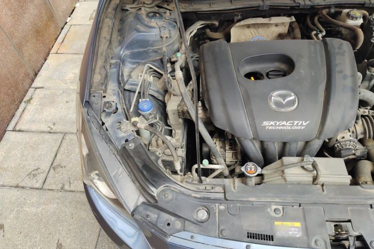 Used Mazda 3 Axela 2016 Sedan 1.5L Automatic Luxury Model Engine Bay Right
