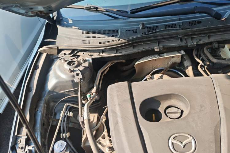 Used Mazda 3 Axela 2016 Sedan 1.5L Manual Luxury Model Engine Bay Right