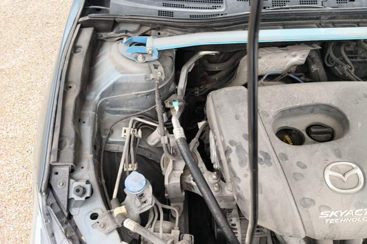 Used Mazda 3 Axela 2016 Sedan 1.5L Automatic Comfort Model Engine Bay Right