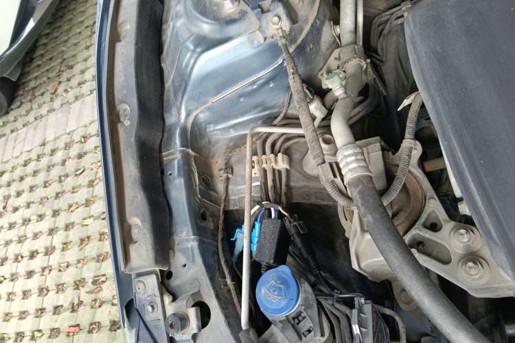 Used Mazda 3 Axela 2016 Sedan 1.5L Automatic Comfort Model Engine Bay Right