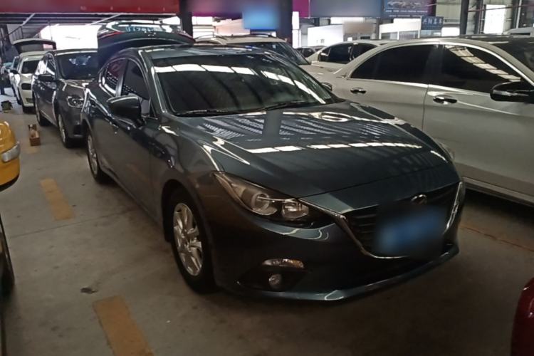 Used Mazda 3 Axela 2016 Sedan 1.5L Automatic Luxury Model Exterior 1