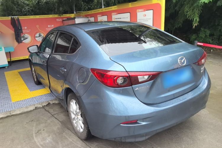 Used Mazda 3 Axela 2016 Sedan 1.5L Automatic Luxury Model Exterior 2
