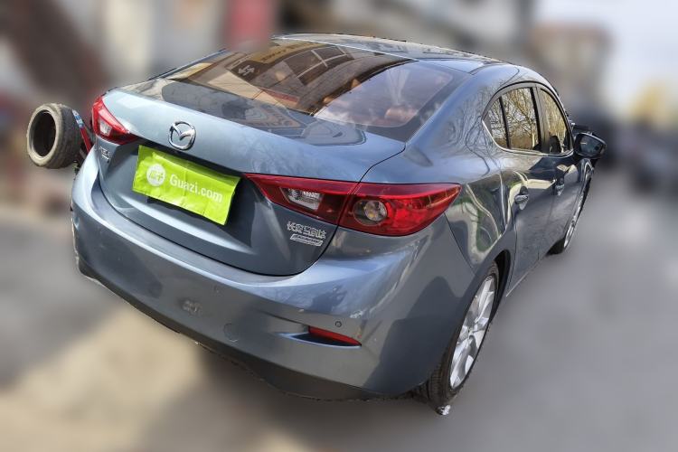 Used Mazda 3 Axela 2016 Sedan 2.0L Automatic Flagship Model Exterior 4