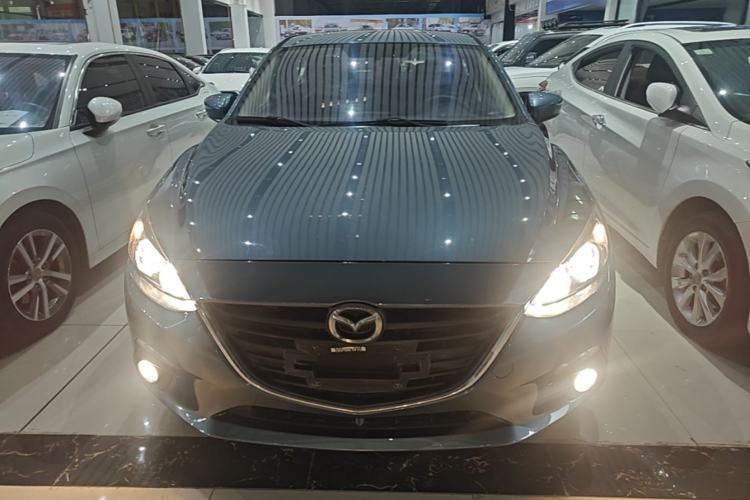 Used Mazda 3 Axela 2016 Sedan 1.5L Automatic Comfort Model Front