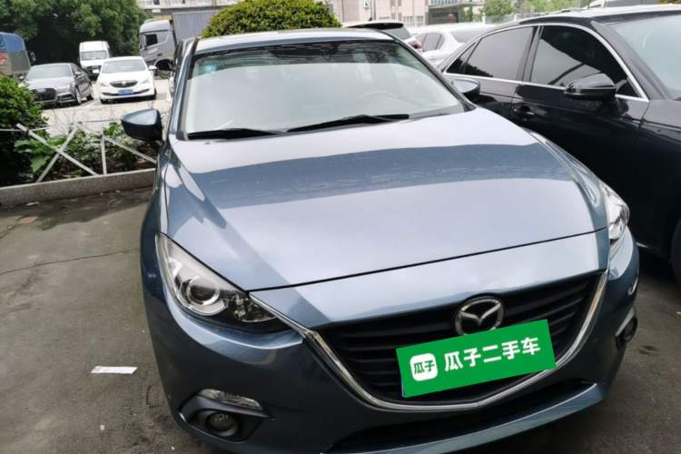 Used Mazda 3 Axela 2016 Sedan 1.5L Automatic Luxury Model Front