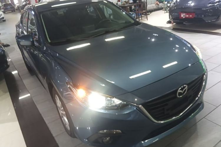 Used Mazda 3 Axela 2016 Sedan 1.5L Automatic Comfort Model Front Right 45 Deg