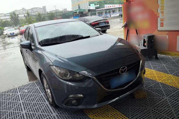 Used Mazda 3 Axela 2016 Sedan 1.5L Automatic Luxury Model Front Right 45 Deg