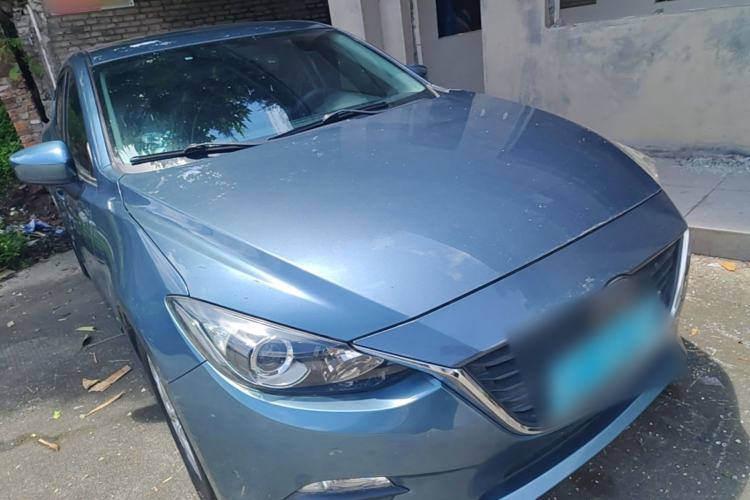 Used Mazda 3 Axela 2016 Sedan 1.5L Automatic Luxury Model Front Right 45 Deg
