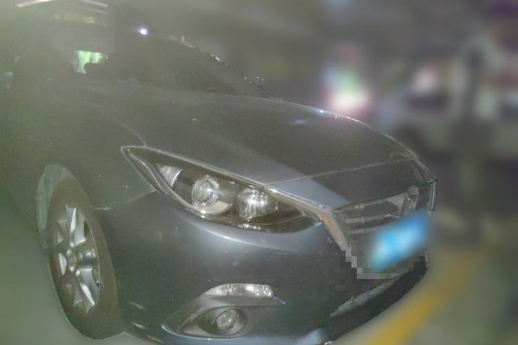 Used Mazda 3 Axela 2016 Sedan 1.5L Automatic Comfort Model Front Right 45 Deg