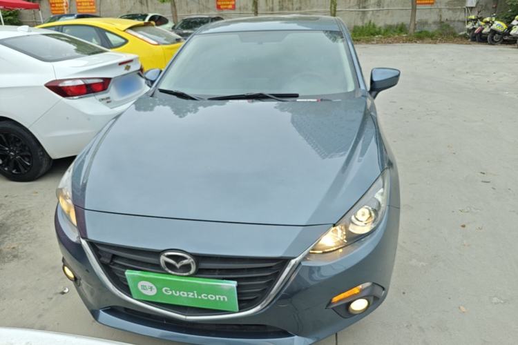 Used Mazda 3 Axela 2016 Sedan 1.5L Automatic Luxury Model Front