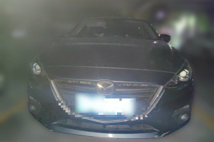 Used Mazda 3 Axela 2016 Sedan 1.5L Automatic Comfort Model Front