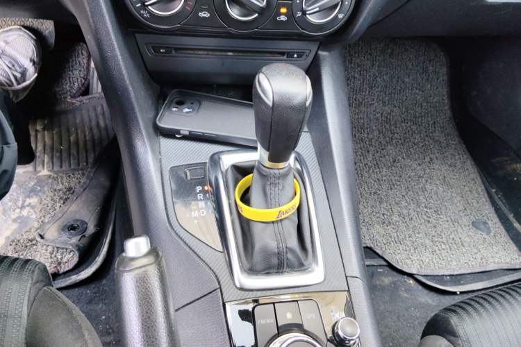 Used Mazda 3 Axela 2016 Sedan 1.5L Automatic Comfort Model Gear Lever
