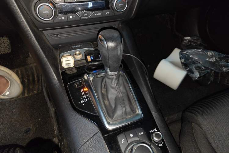 Used Mazda 3 Axela 2016 Sedan 1.5L Automatic Luxury Model Gear Lever