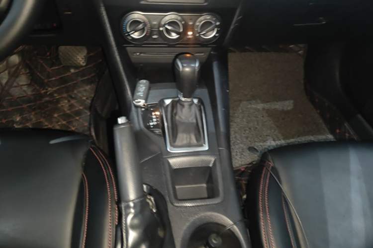 Used Mazda 3 Axela 2016 Sedan 1.5L Automatic Comfort Model Gear Lever