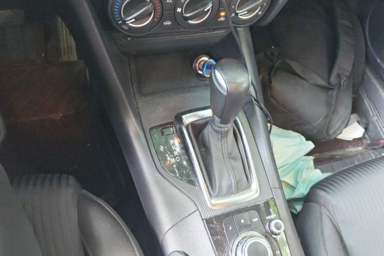 Used Mazda 3 Axela 2016 Sedan 1.5L Automatic Comfort Model Gear Lever